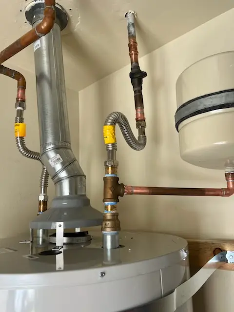 Water heater installation and plumbing repair in Lake Junction